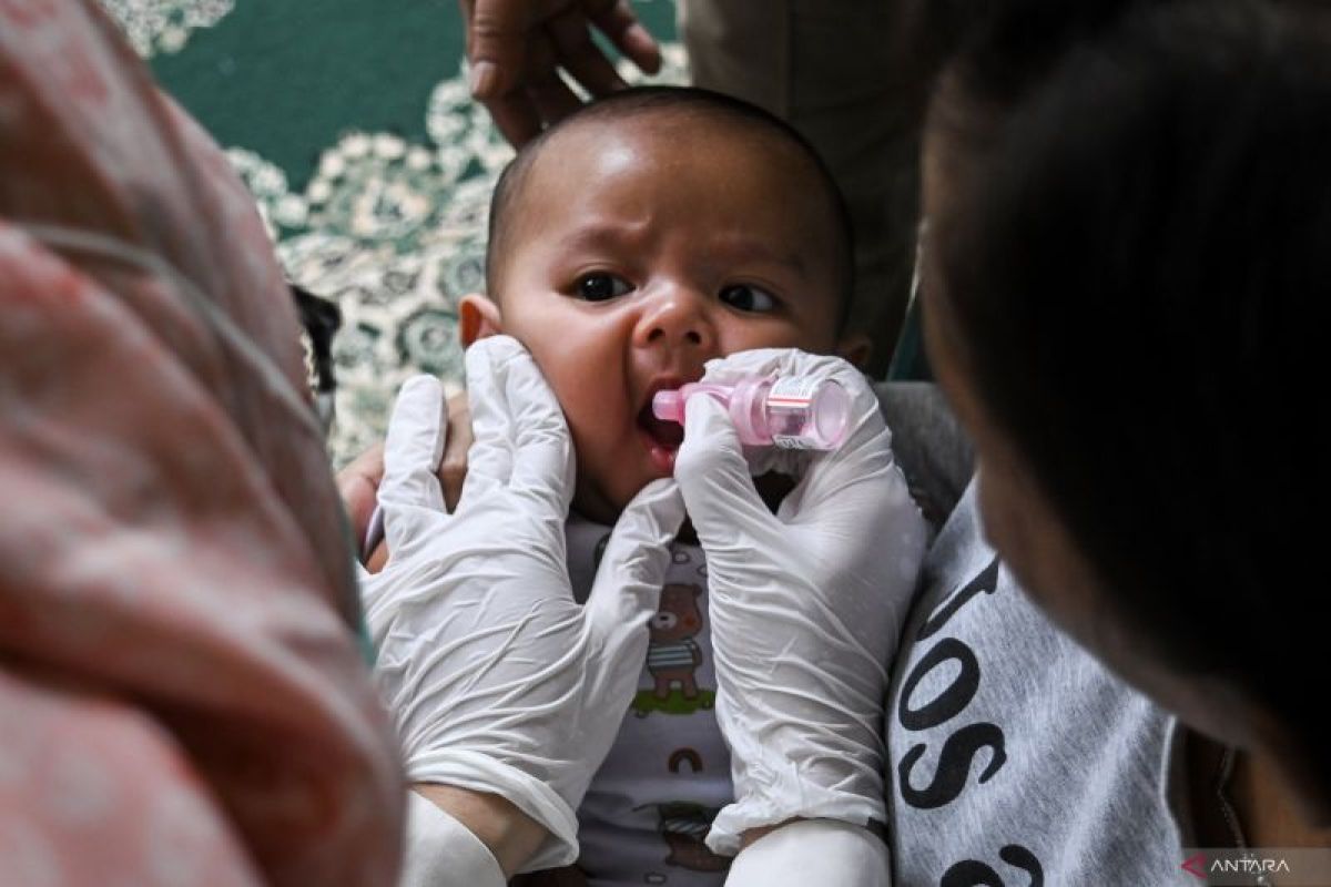 Double immunization safe: Indonesian official after infant death
