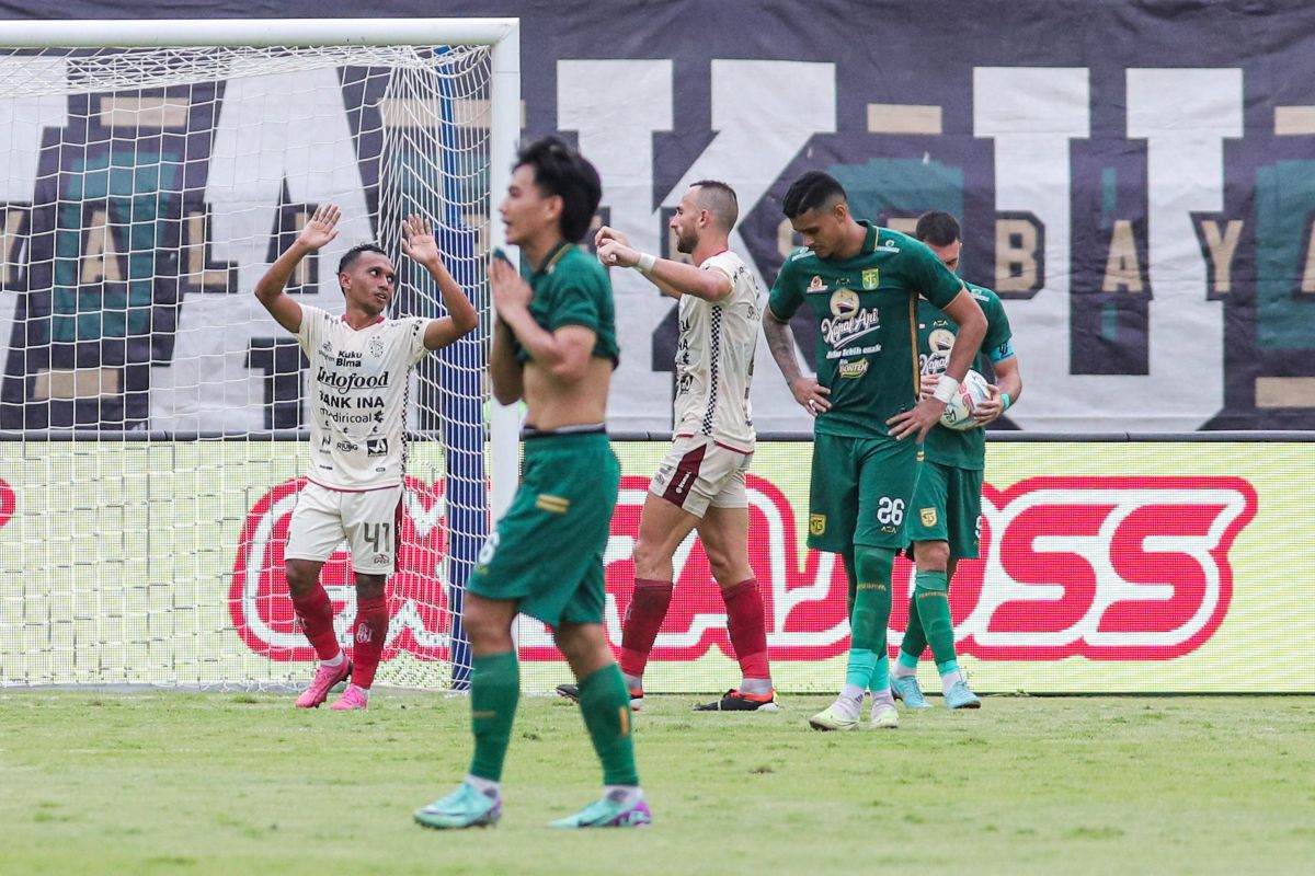 Bali United permalukan Persebaya Surabaya 2-0