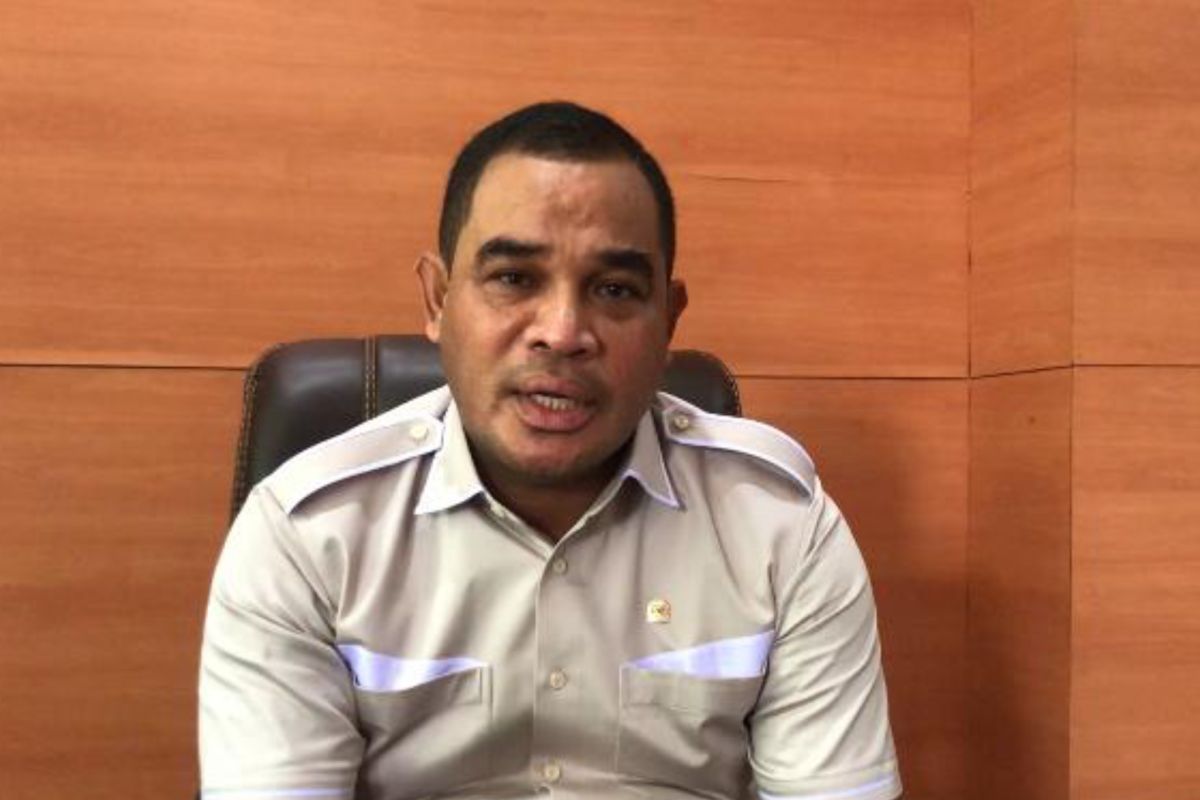 Wakil Ketua DPRD Rustam Latupono siap maju jadi calon wakil wali kota