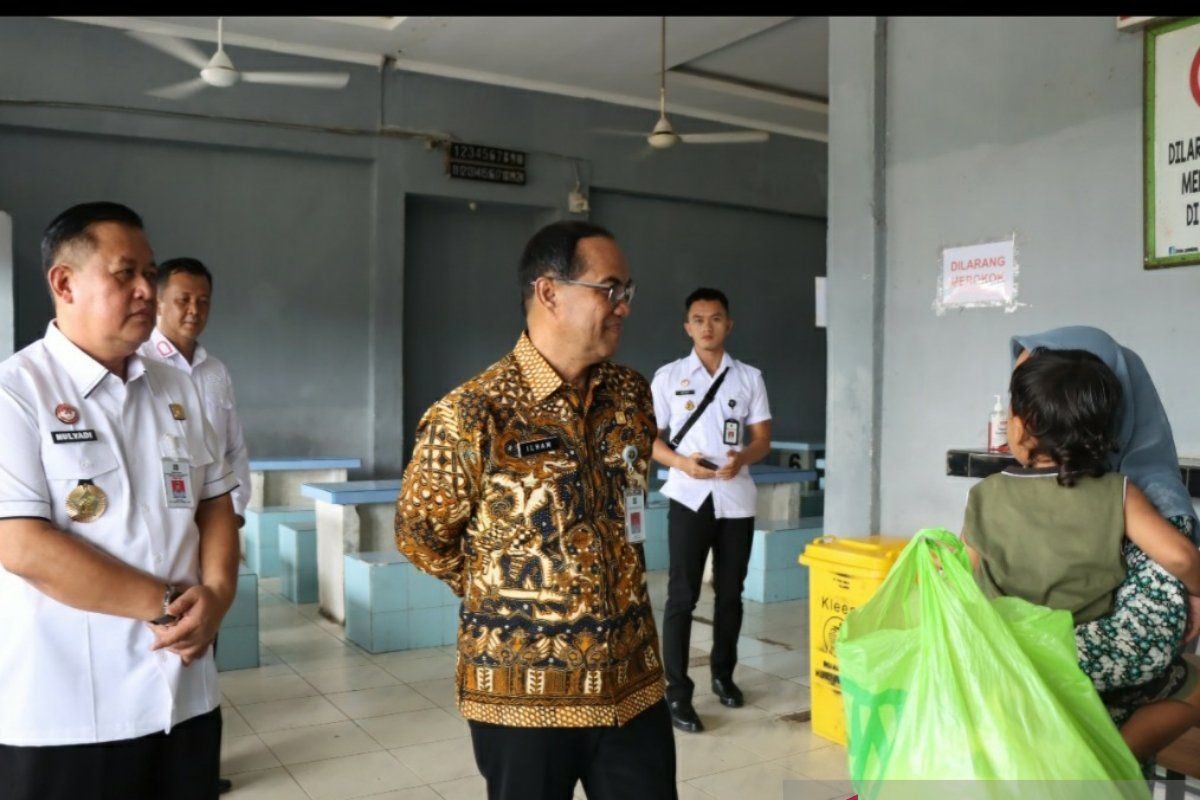 Kakanwil Kemenkumham Sumsel tinjau layanan kunjungan Rutan Palembang