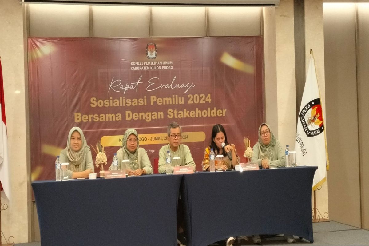 KPU Kulon Progo mengintensifkan sosialisasi pilkada tingkatkan partisipasi