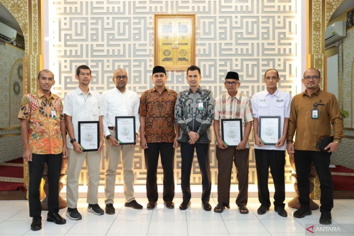 Bank Aceh dan Yayasan Baitul Asyi kerjasama penerimaan uang wakaf