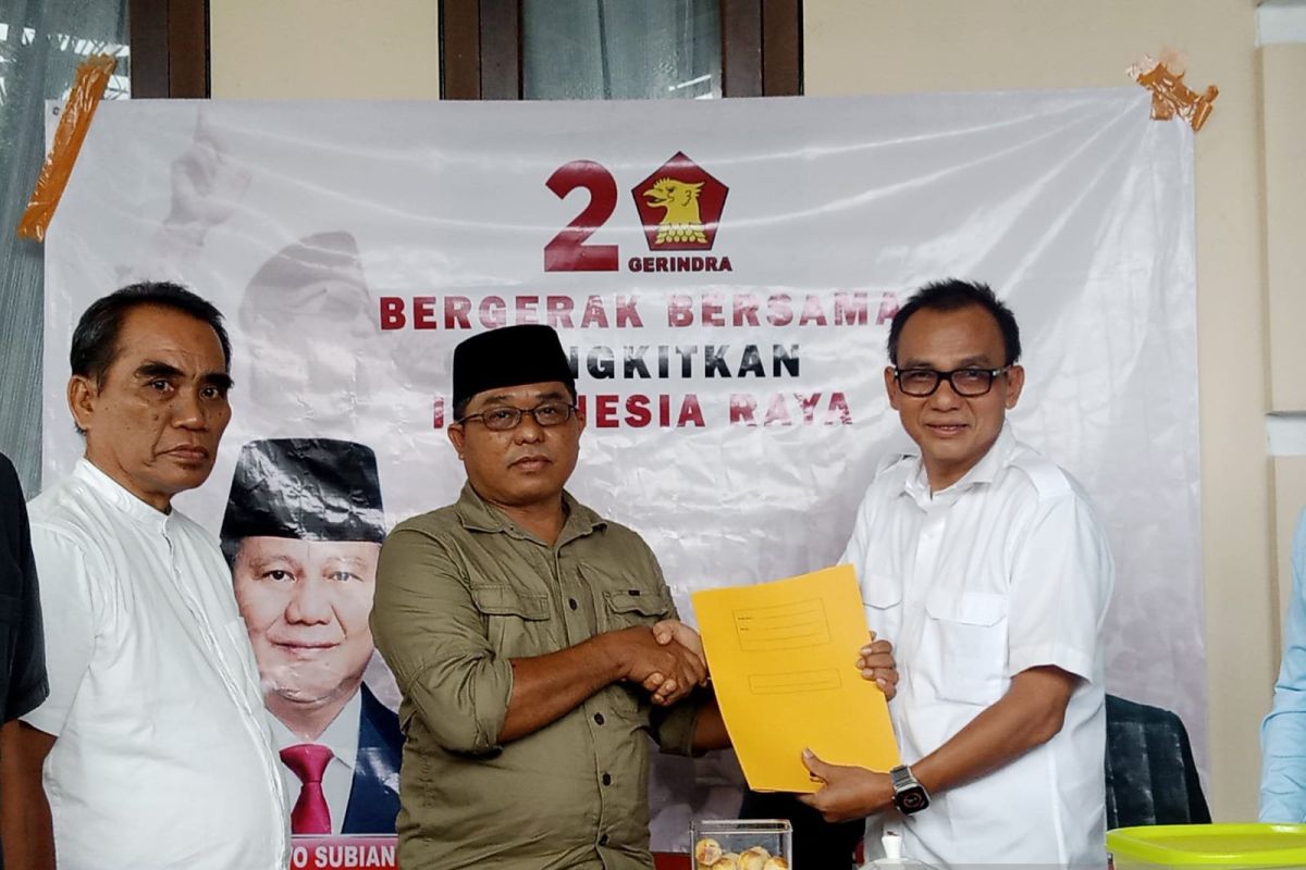 DPC Gerindra Belitung terima berkas pencalonan Djoni Alamsyah