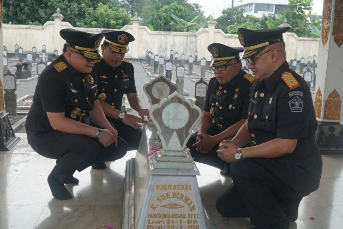Peringati Hari Bakti Pemasyarakatan, Kemenkumham DIY ziarah di Makam Jenderal Soedirman