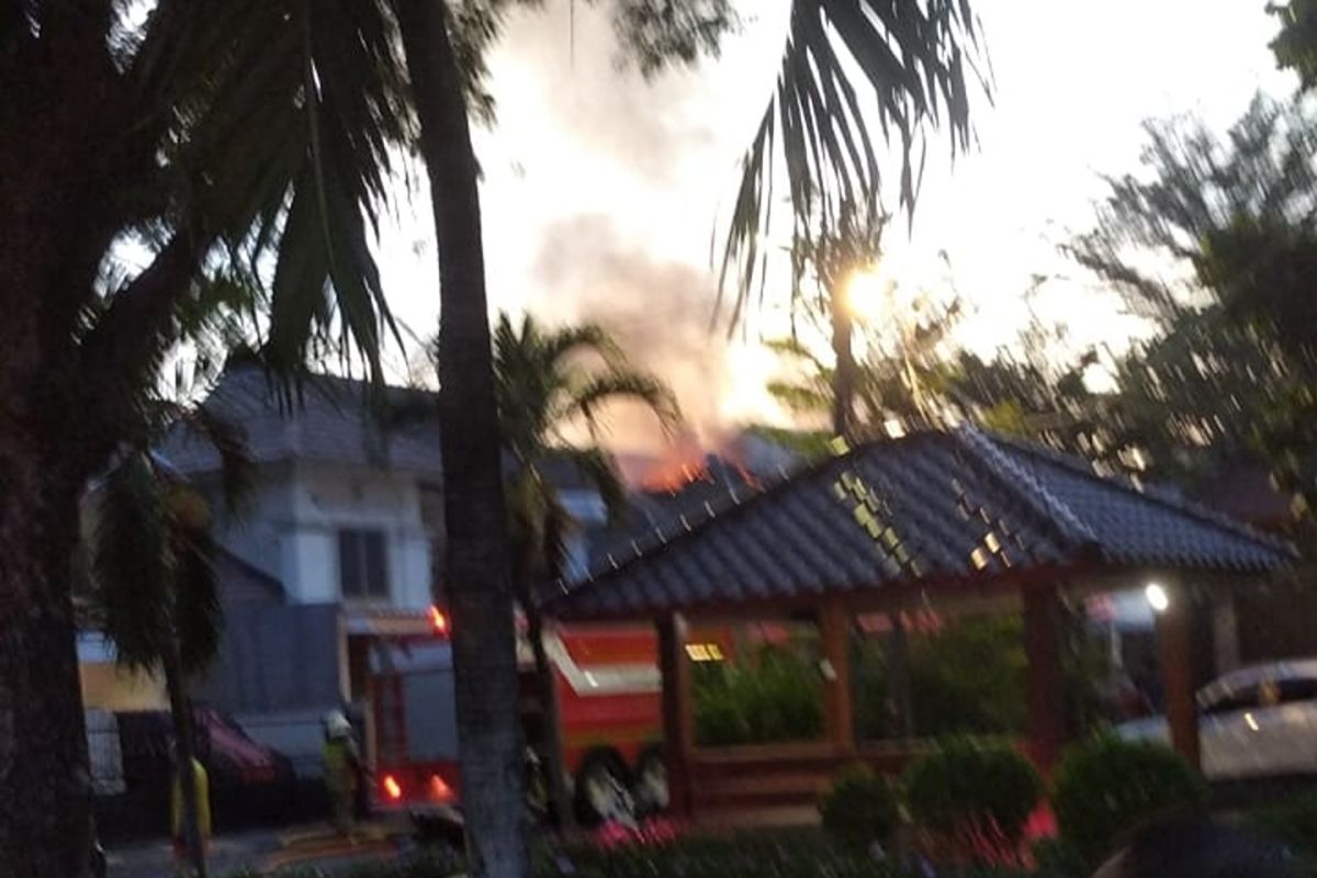 Seorang pria tewas dalam kebakaran rumah tinggal di Kalideres