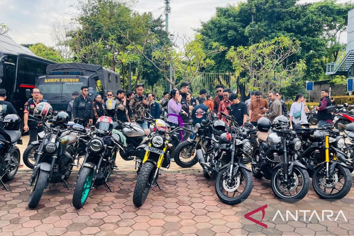 Pecinta Yamaha XSR 155 Ikut rayakan Hari Kartini,
