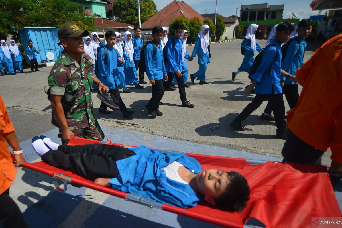 Penyebaran informasi mitigasi bencana penting untuk meminimalkan korban: Menteri