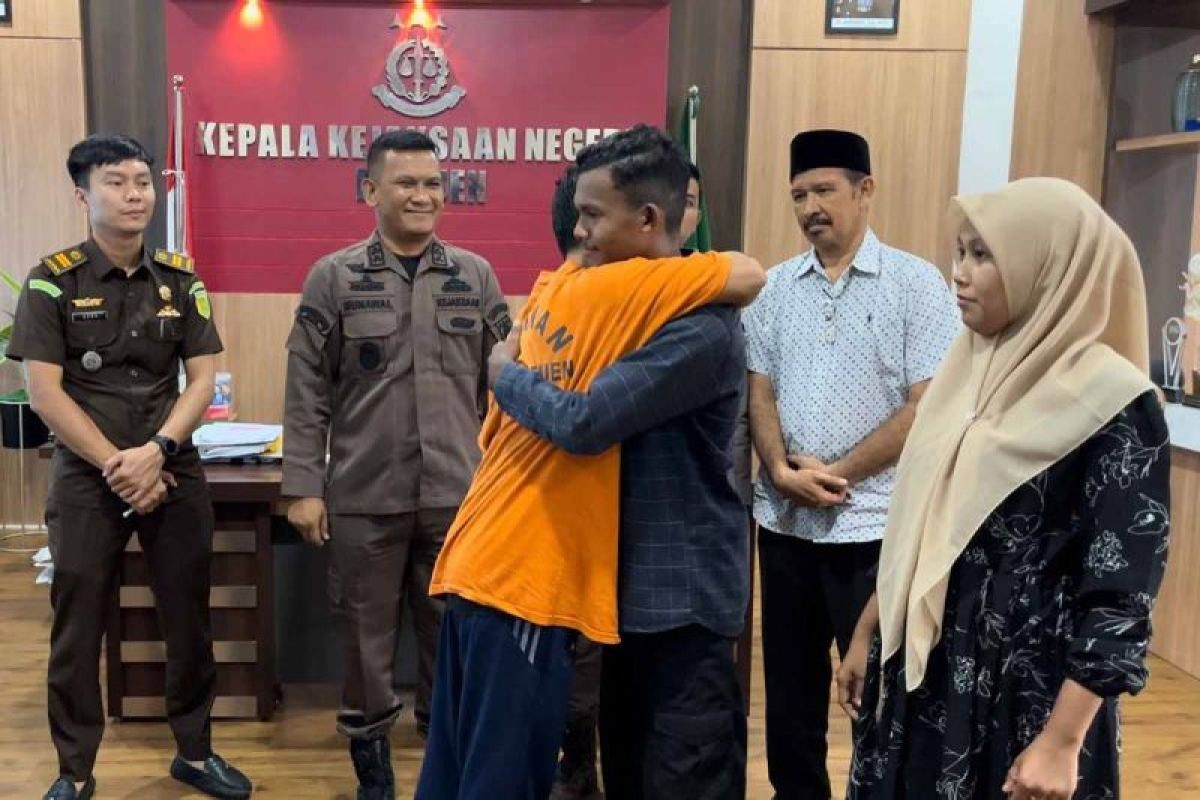 Kejari Bireuen selesai kasus penadahan secara keadilan restoratif