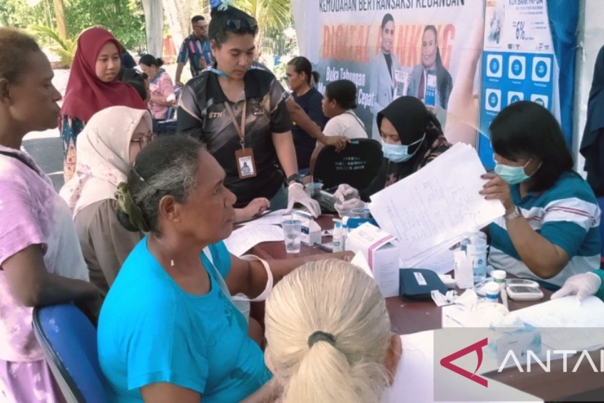 Kelurahan Samofa Biak berikan layanan terpadu satu hari