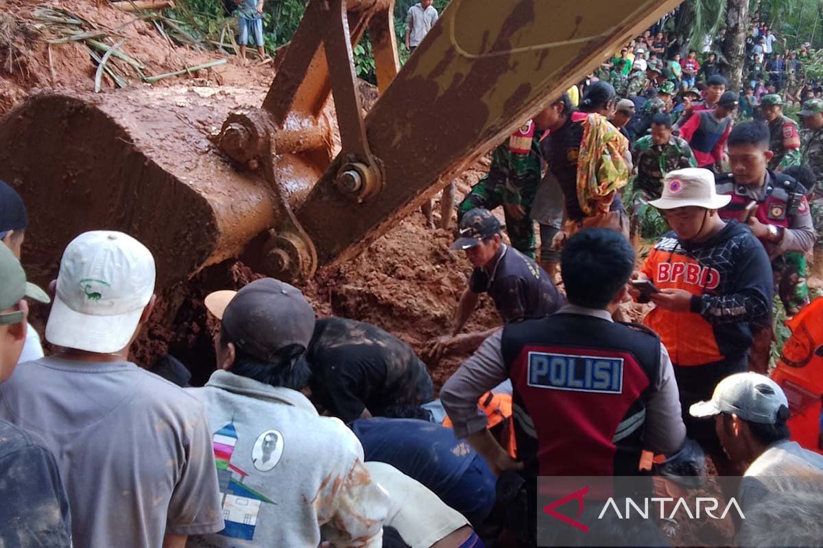 Korban jiwa tanah longsor di Toraja Utara menjadi tiga orang