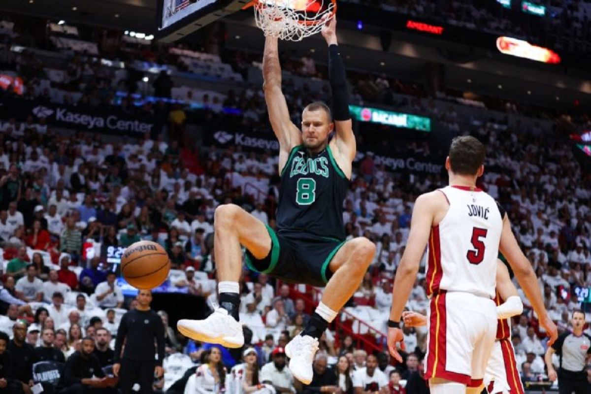 Cedera membaik, Kristaps Porzingis berpeluang perkuat Celtics di final NBA