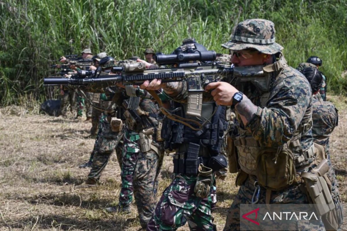 TNI AL-USMC  latihan menembak reaksi di Puslatpur Sukabumi, Jabar