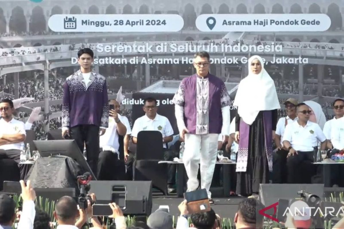Kemenag kenalkan batik haji Indonesia yang mulai digunakan musim haji 2024