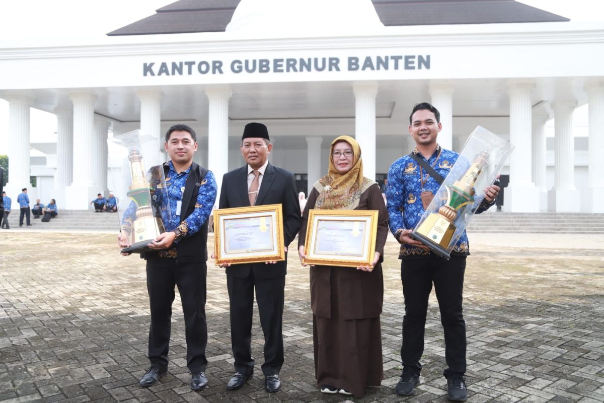 Pemkot Tangerang raih dua penghargaan dari KIPP Banten