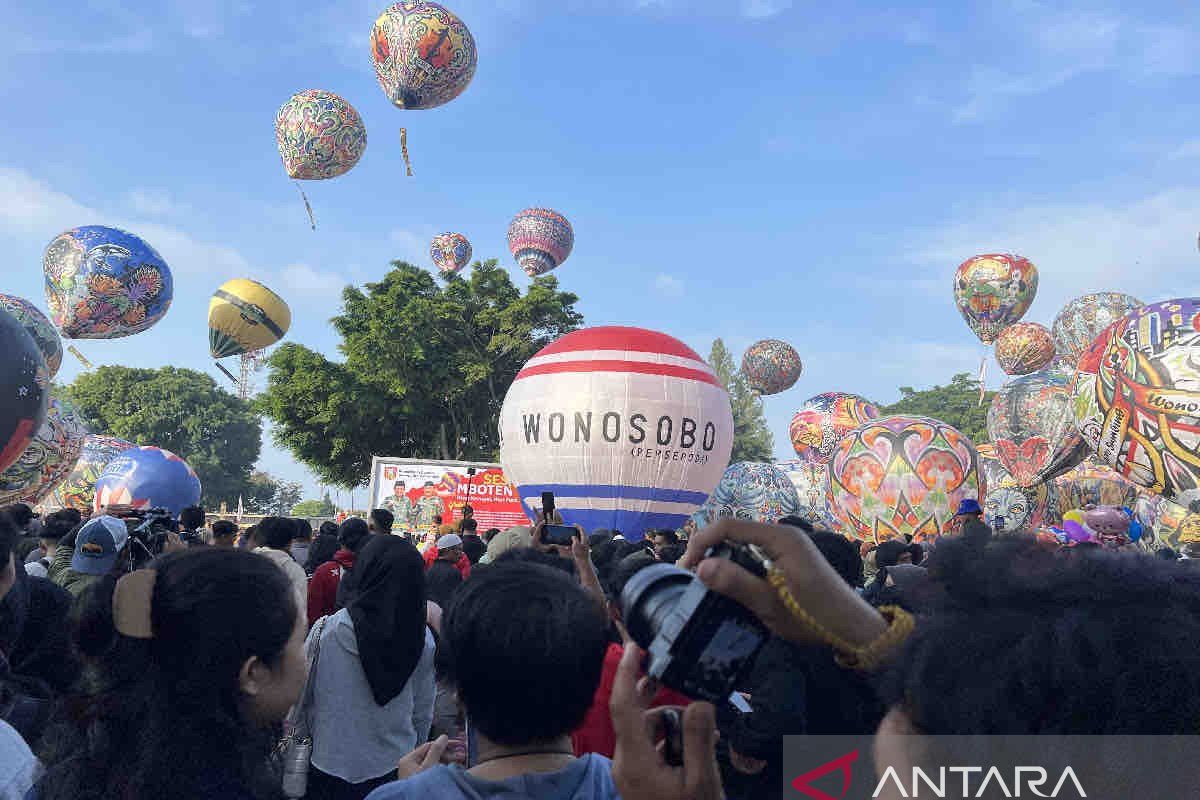 Merawat keindahan warna warni Festival Balon Udara di langit Wonosobo