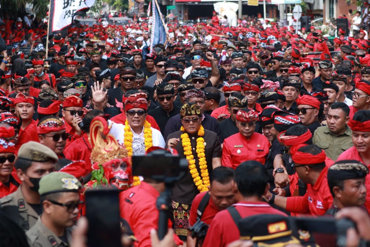 Pemkab Badung-Bali hibahkan dana Rp232 miliar ke Pemkab Tabanan