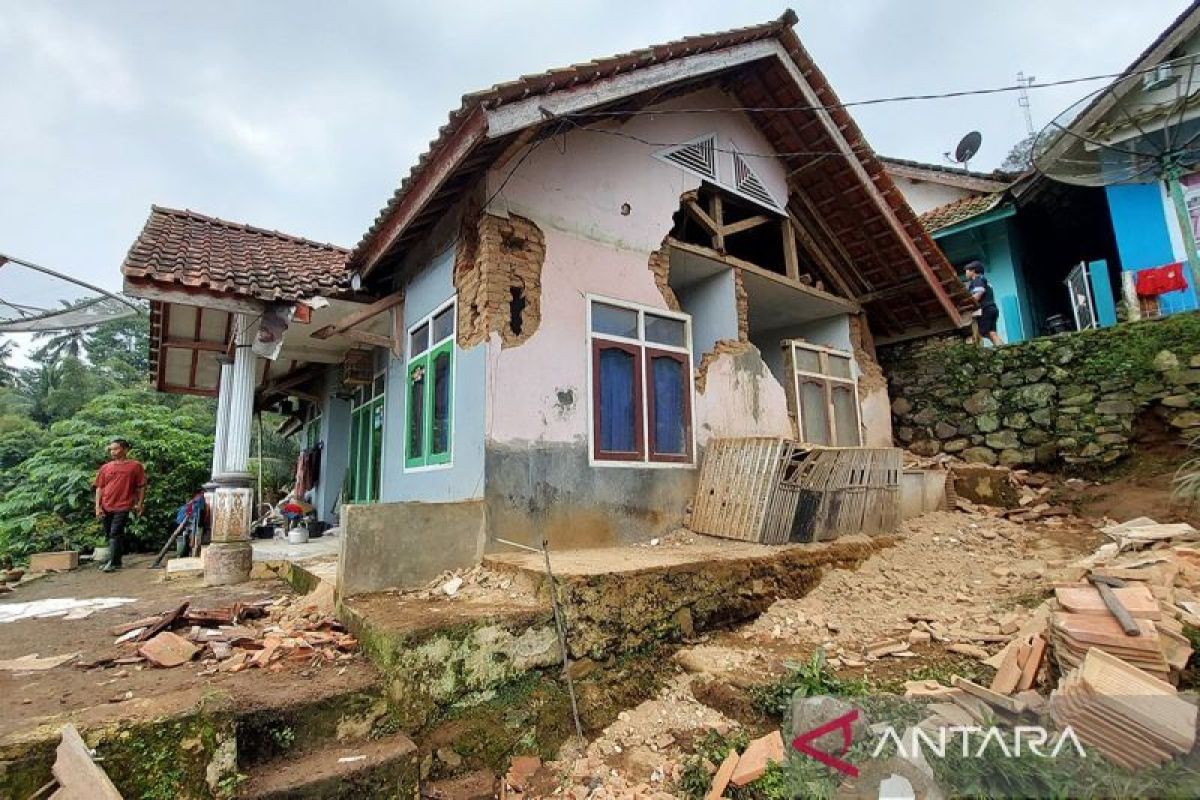 BNPB: 267 rumah rusak terdampak gempa magnitudo 6,2 di Garut