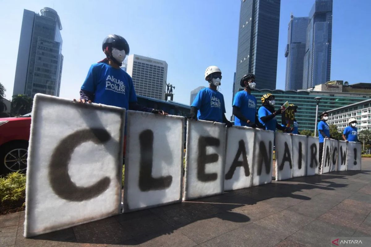 Kualitas udara Jakarta pada Senin buruk bagi kelompok sensitif
