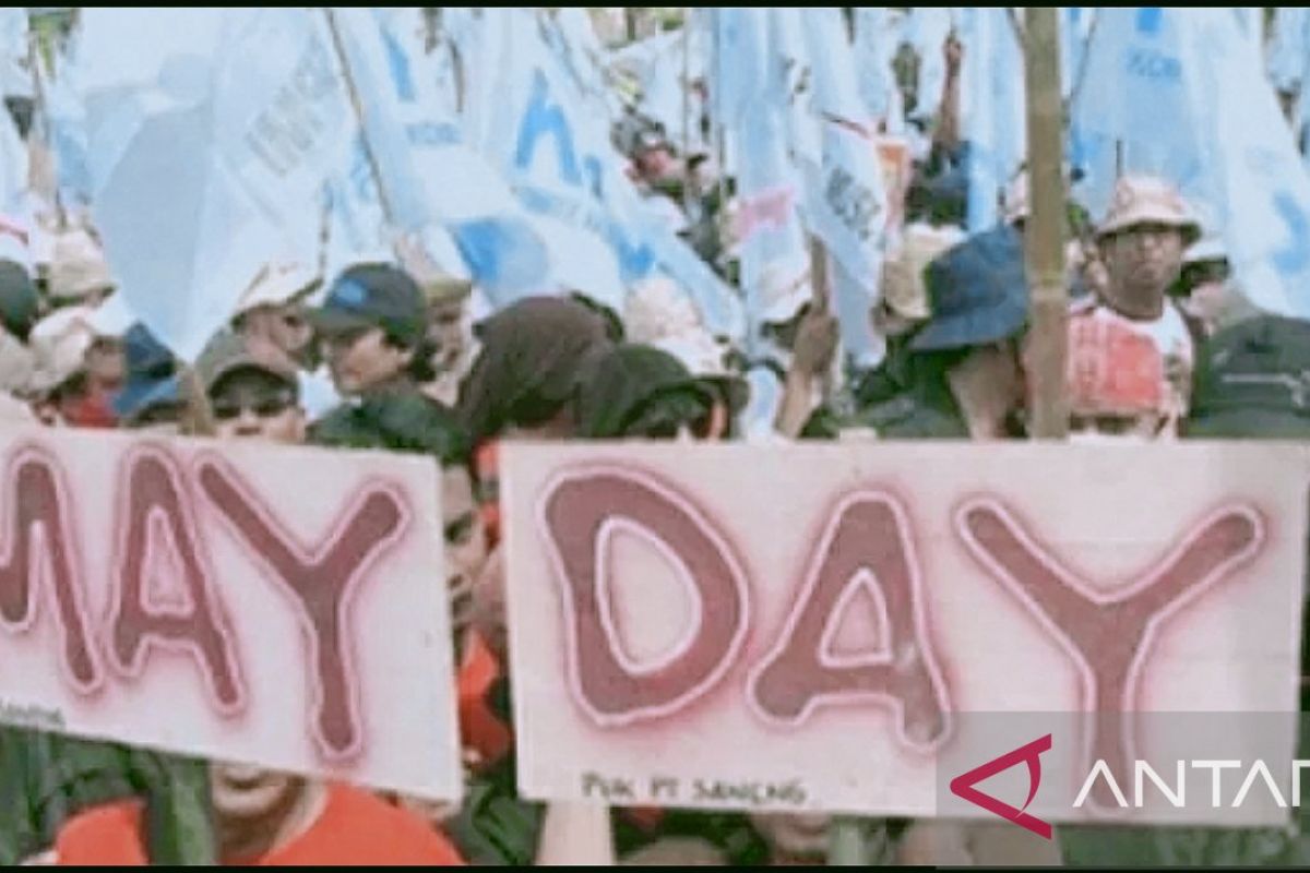 Pemkab Purwakarta sambut May Day tahun ini dengan kegiatan sosial