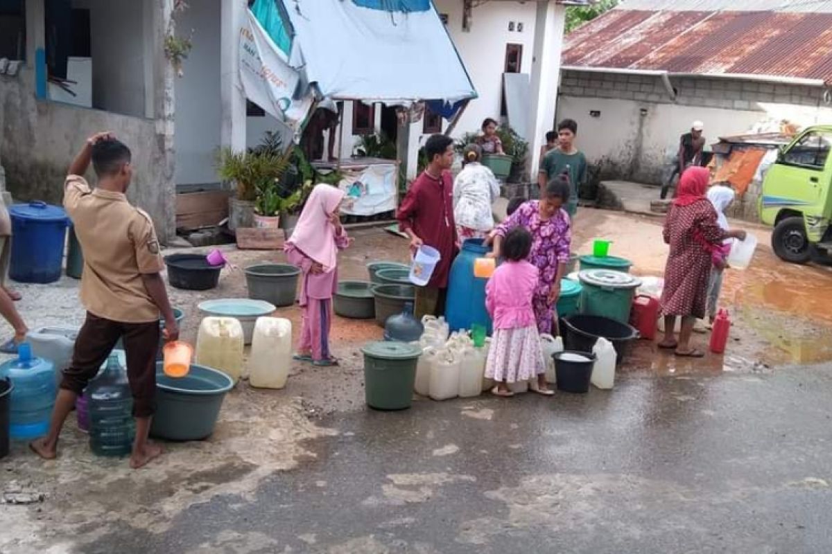 Perumda Tirta Yapono Ambon bangun jaringan air bersih untuk warga di area perbukitan