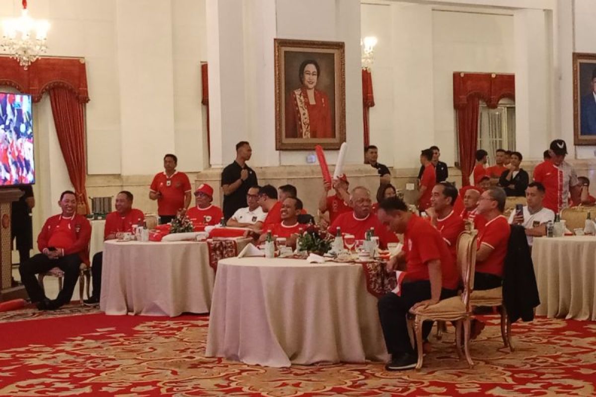 Panglima dan Kapolri ikut nobar bareng Presiden di Istana Negara