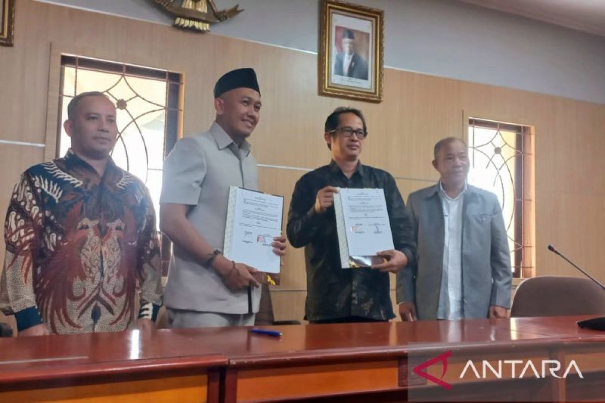 DPRD Babel-Uniper tandatangani kerjasama riset dan inovasi