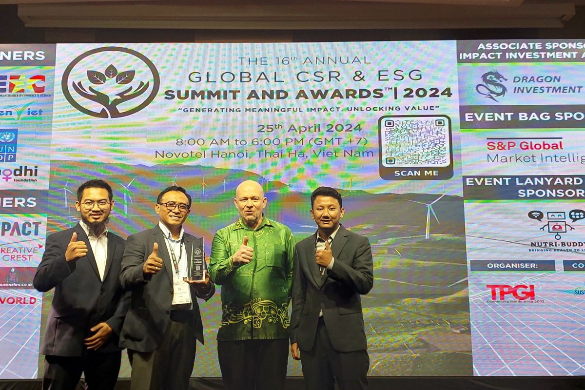 Badak LNG Sabet Penghargaan Platinum di Global CSR & ESG Summit & Awards