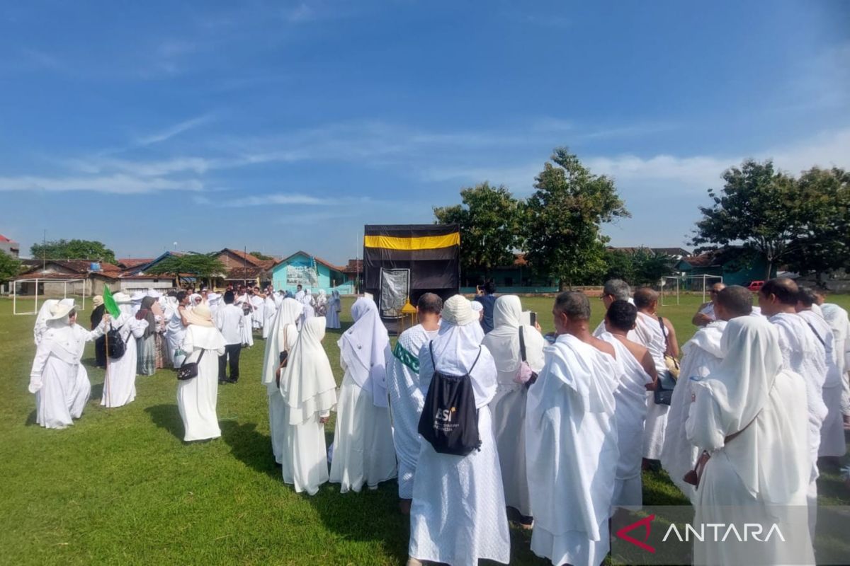 1.395  calon haji di Kudus ikut praktik manasik haji