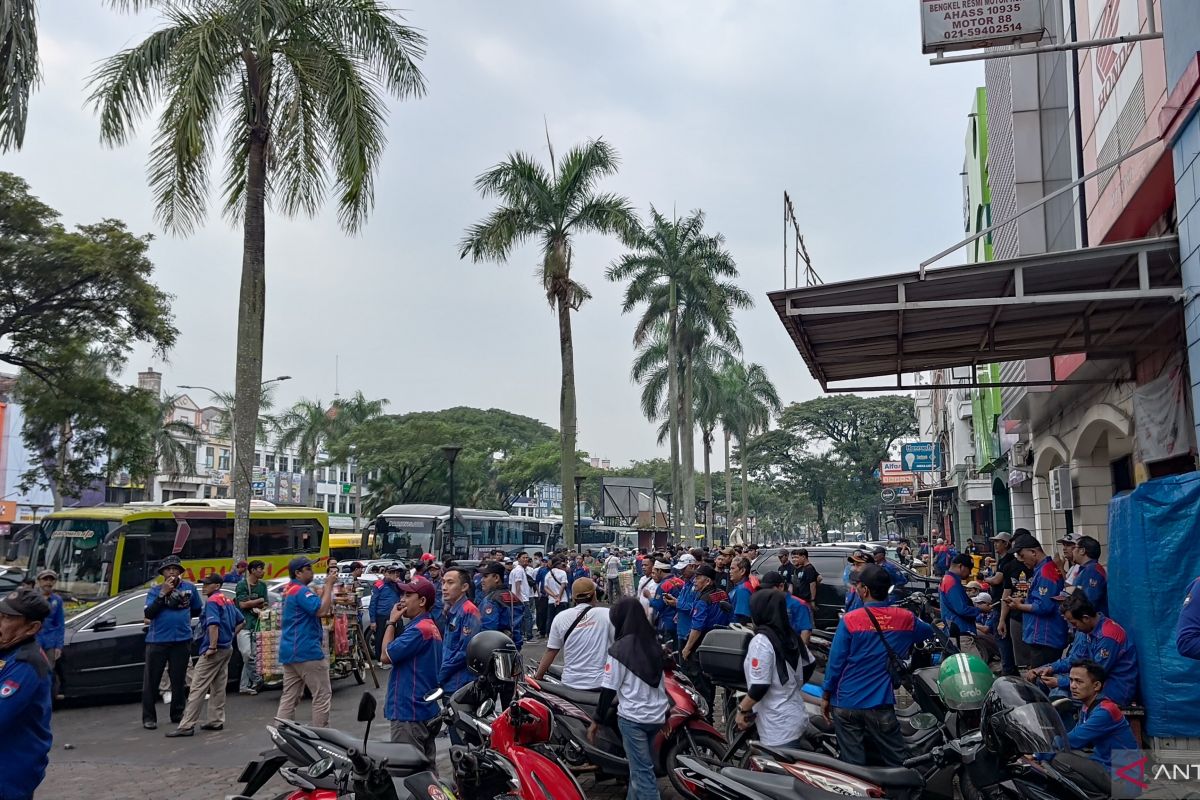 Peringati May Day, buruh Tangerang ke Jakarta