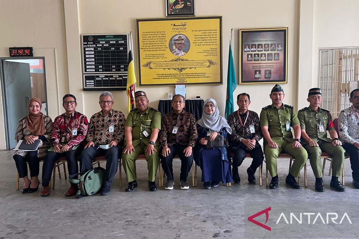 RI ambassador in Brunei Darussalam meets 44 Indonesian prisoners