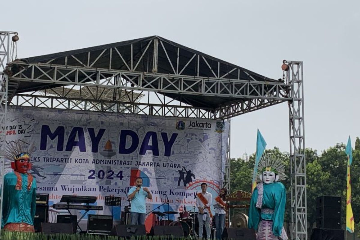 Buruh minta kepastian masa kerja saat aksi May Day di Jakarta Utara