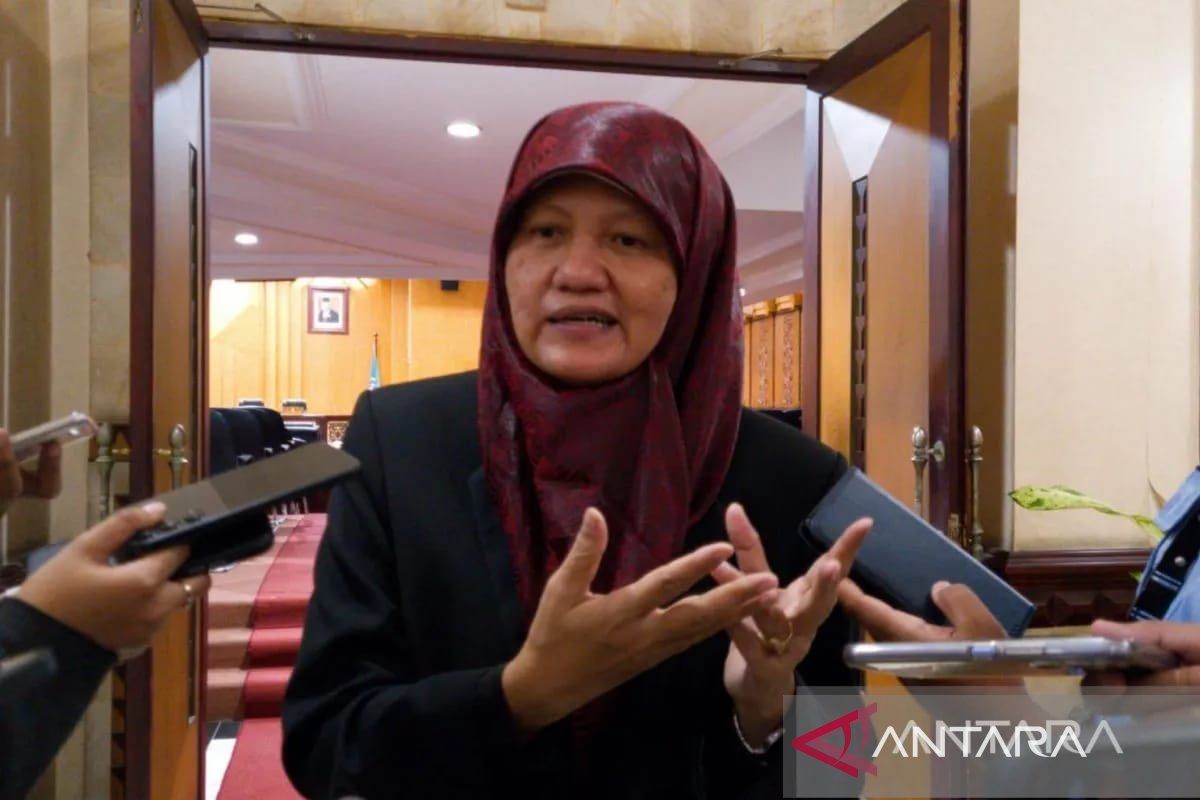 Pimpinan DPRD harap Pemkot Surabaya tambah kuota 