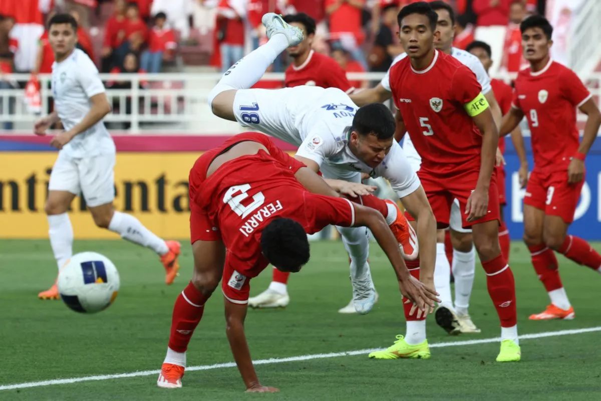 Hoaks! Tim sepak bola Uzbekistan didiskualifikasi usai terciduk suap wasit