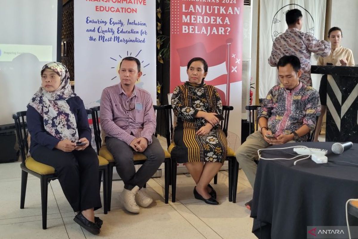 Pemerintah diminta jamin hak pendidikan dasar anak Indonesia