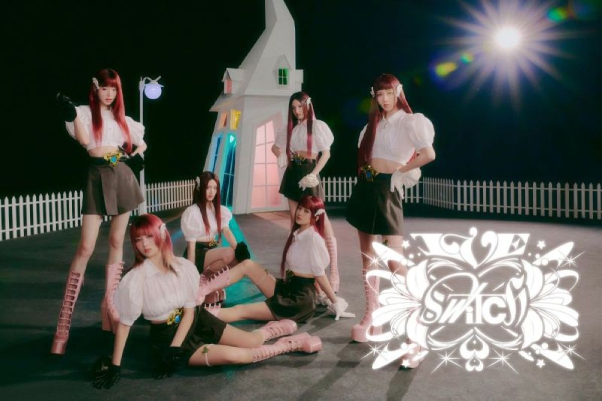 Grup idola IVE jadi grup perempuan ke-2 raih 1 juta penjualan album di Hanteo