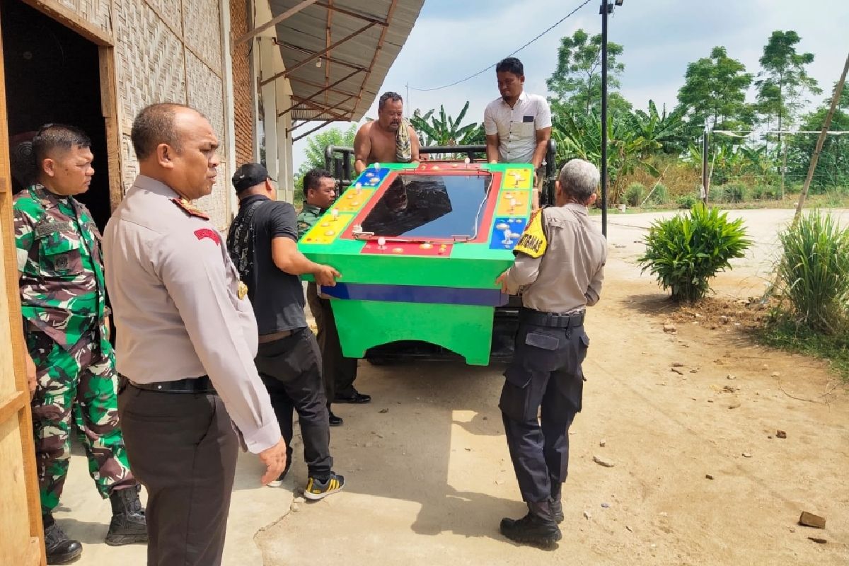 TNI-Polri gerebek tempat judi di Tanjung Morawa