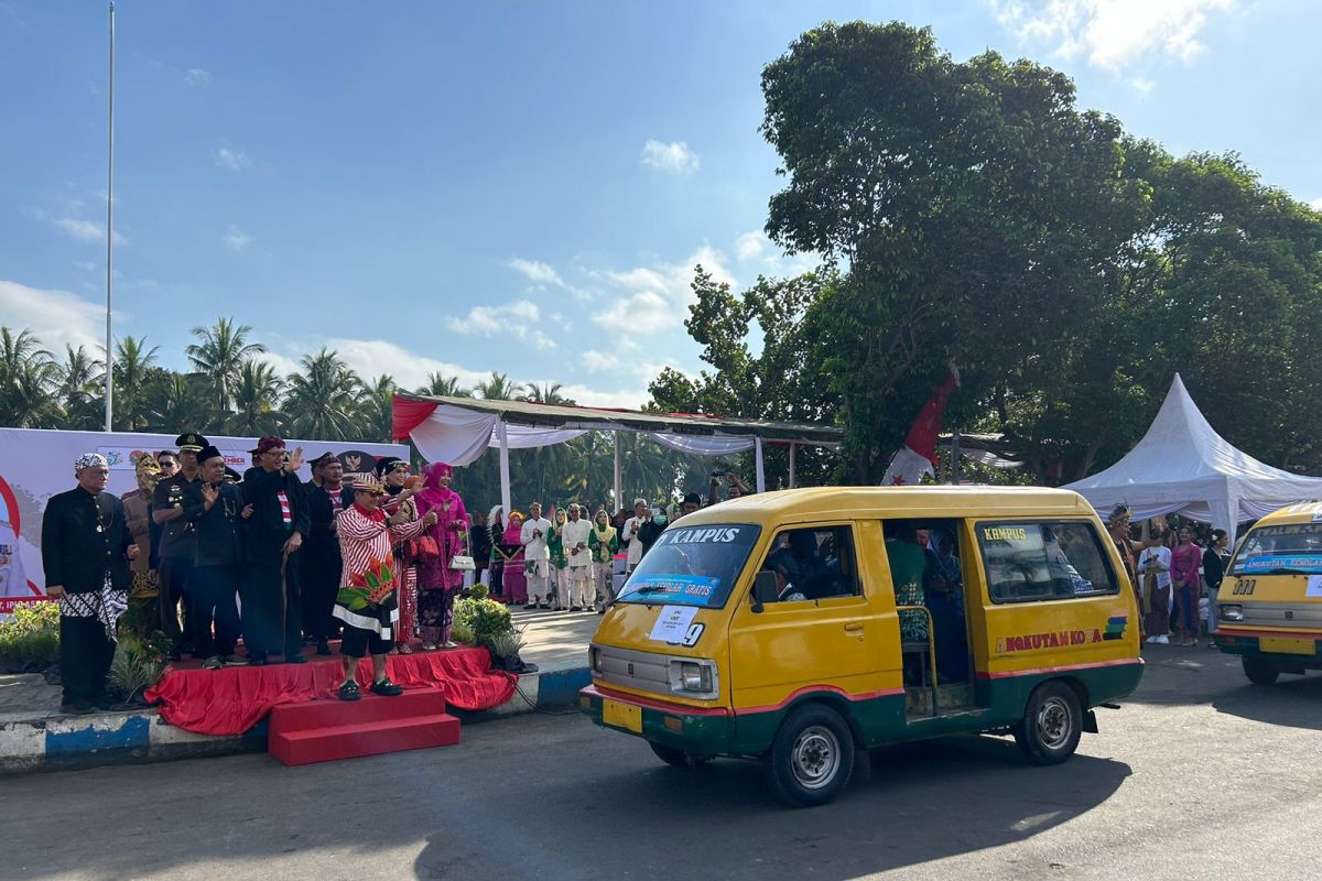 Pemkab Jember luncurkan Angkutan Sekolah Gratis saat Hardiknas