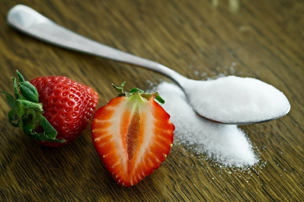 Kaitan konsumsi gula dengan timbulnya jerawat menurut para ahli