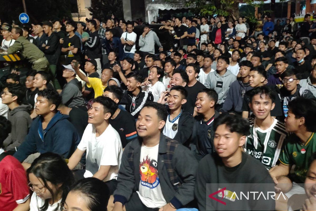 Warga Surakarta dilarang menyalakan petasan saat nobar Piala Asia