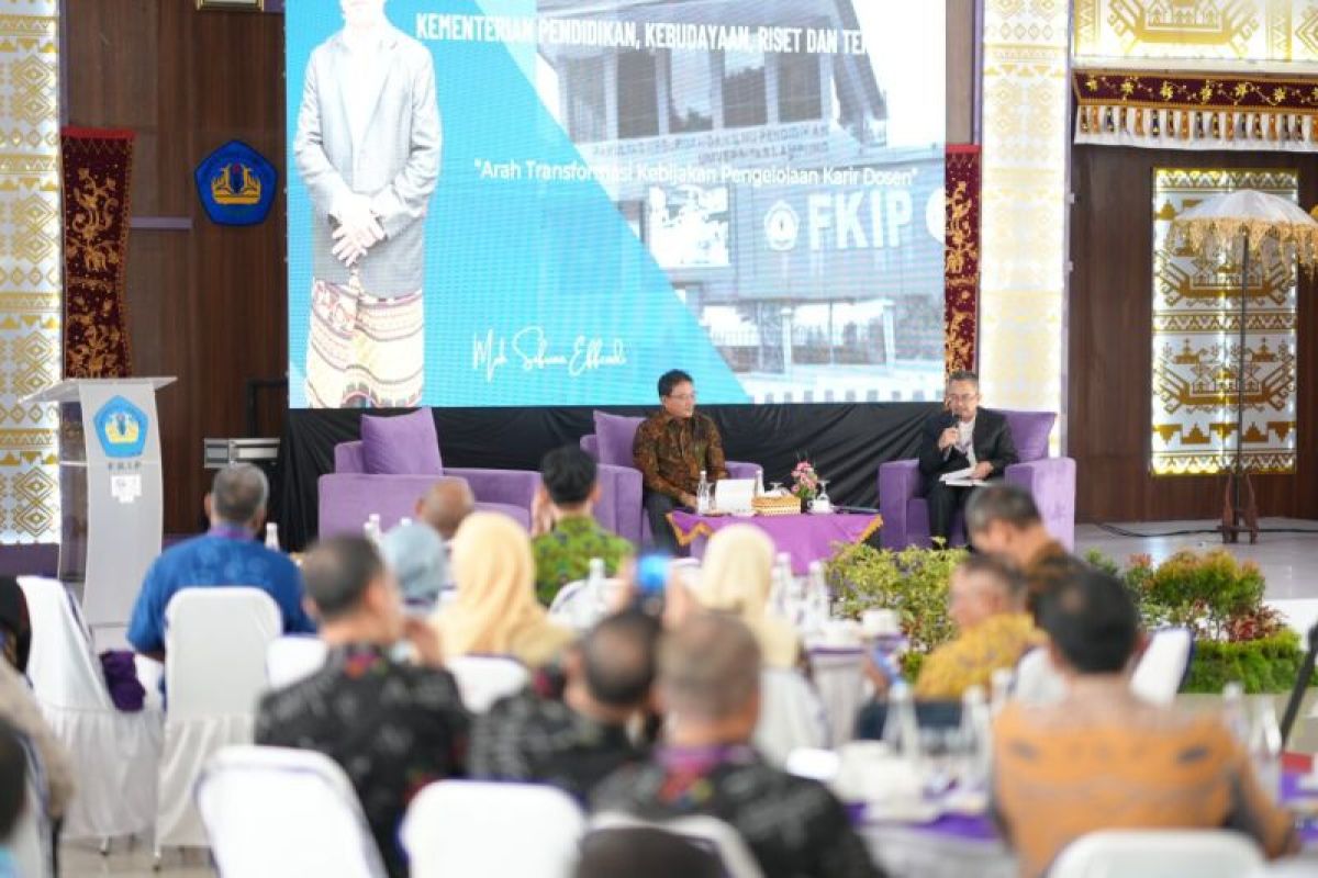 Dialog nasional karier dosen dan "best practice" Unila: Upaya membangun kampus unggul