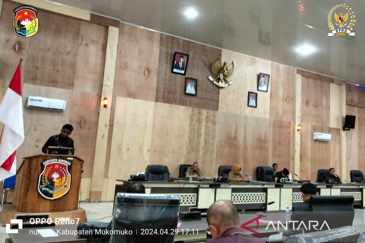 DPRD Mukomuko buka masa sidang II