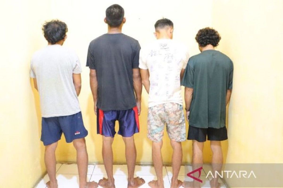 Polres Kobar-Kalteng tangkap empat penyerang Polsek Pangkalan Banteng