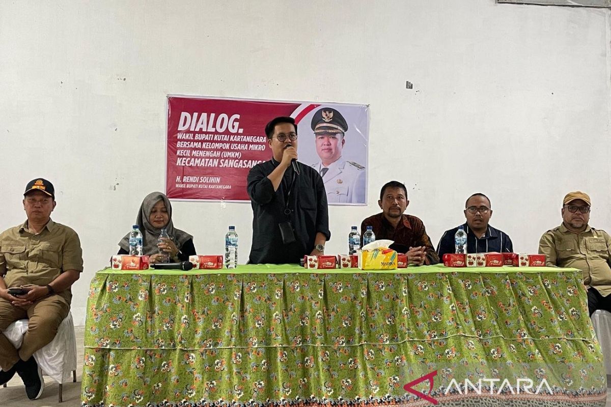 Wabup Rendi Solihin berdialog dengan pelaku UMKM