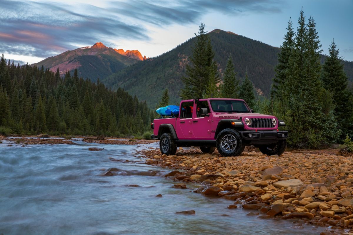 Jeep segarkan Gladiator 2024 dengan warna Tuscadero