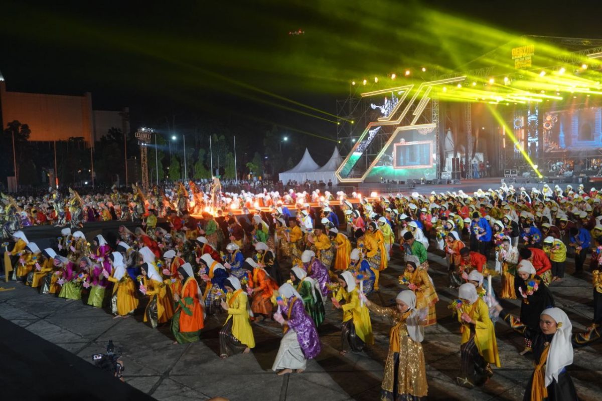Riau pecahkan rekor Muri lagi, dengan tampilan  10.000 penari