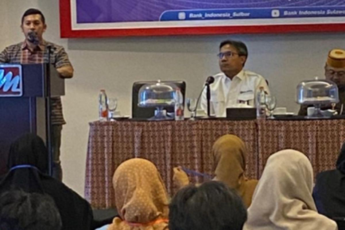 Dekranasda Sulbar kembangkan usaha kerajinan tangan