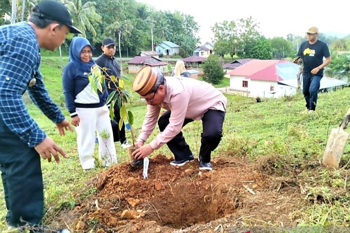 Sekda Gorontalo Utara canangkan program 'Silakan Menanam'