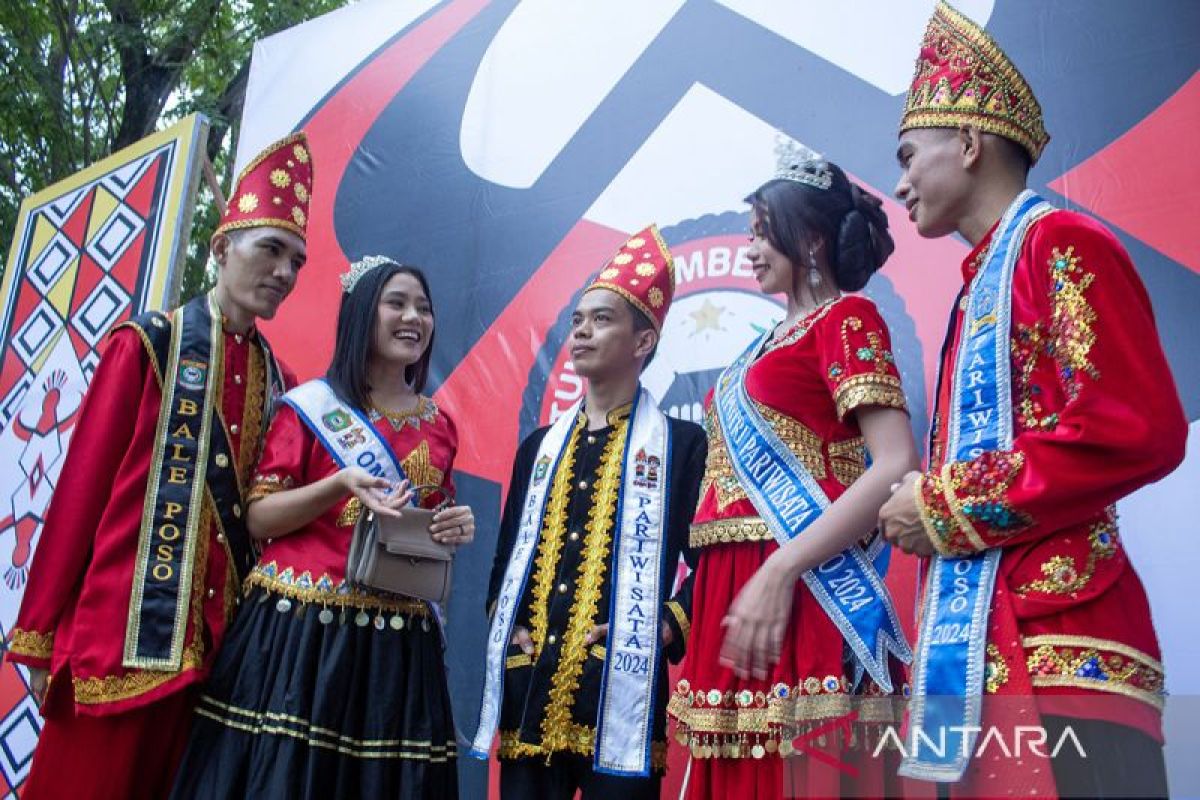 Pagelaran seni dan budaya To Pamona Poso di Palu