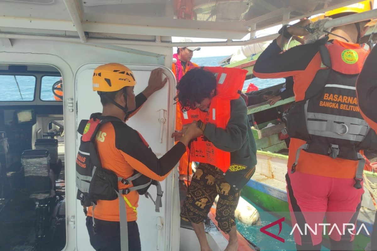 Tim SAR gabungan evakuasi pemancing alami mati mesin di perairan Semujur