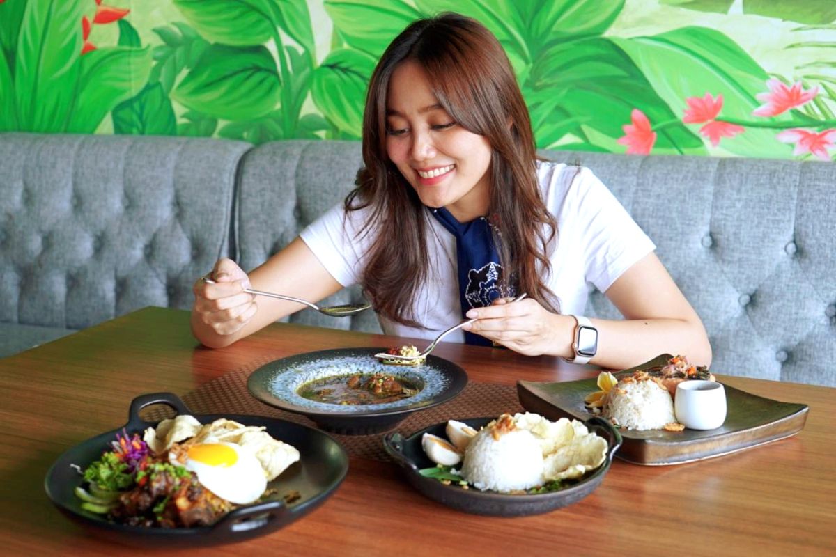 Rawon kikil, Bintoro fried rice dan Pan seared salmon dikenalkan di Surabaya